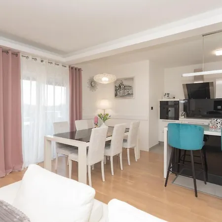 Sun Hill Apartment Šibenik