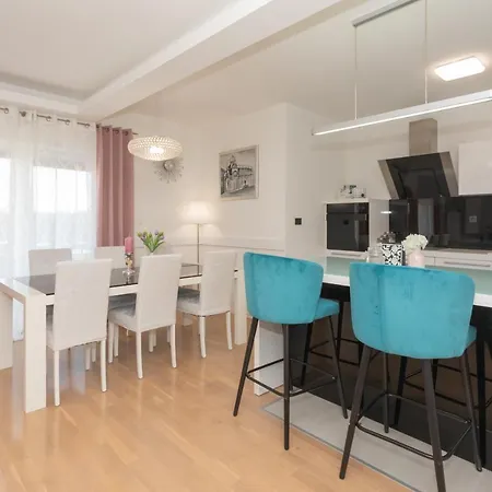 Sun Hill Sibenik